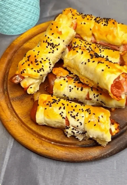 Mozzarella Hot Dog