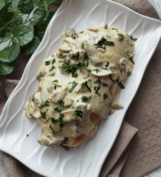 Recept za Pogačice sa piletinom i umakom od gljiva