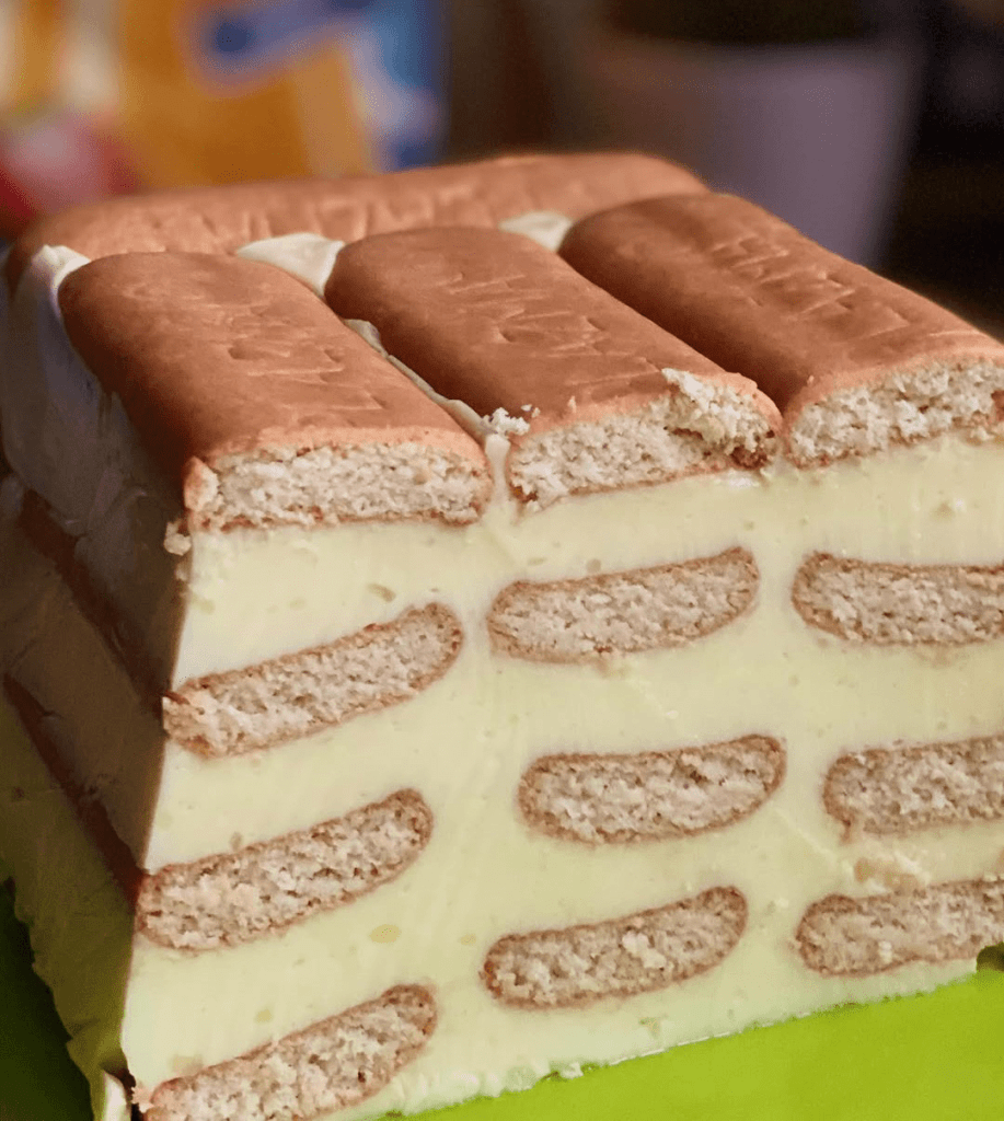 Keks torta sa pudingom