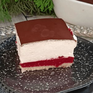 Recept za Voćne kocke s malinama