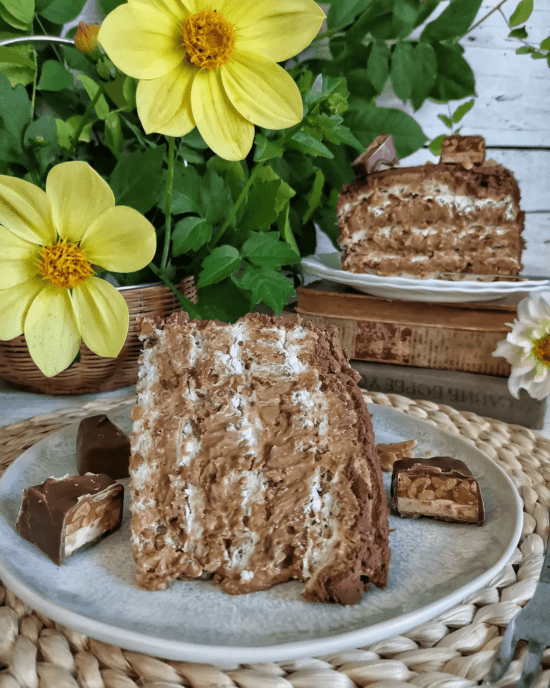 najkremastija snikers torta