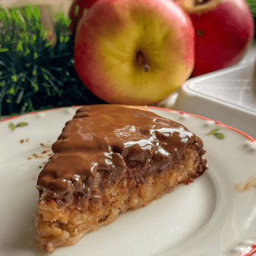 recept za posni kolač s grizom i jabukama