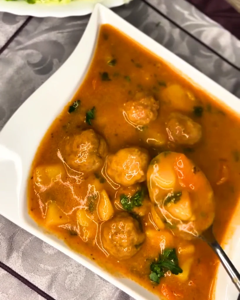 Recept za čorbu sa ćuftama i krompirom