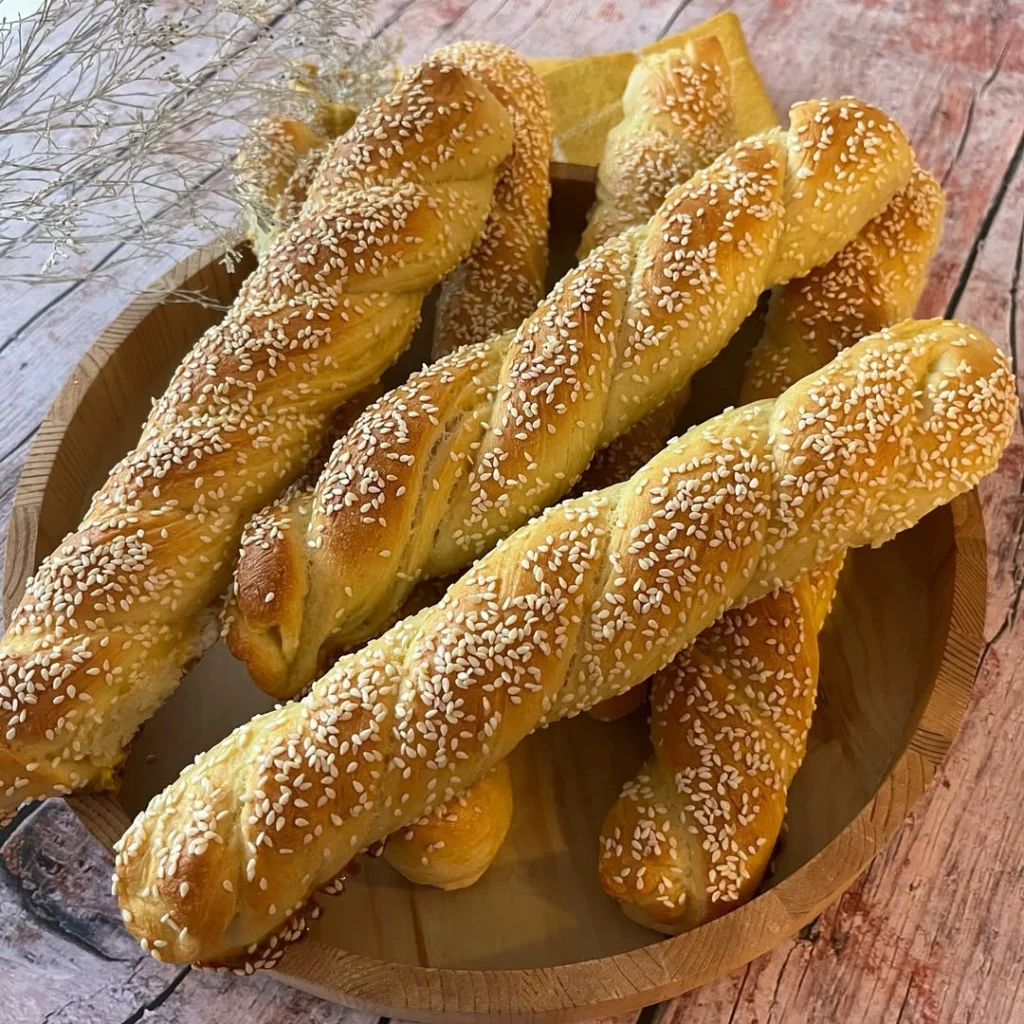 Topla peciva sa susamom