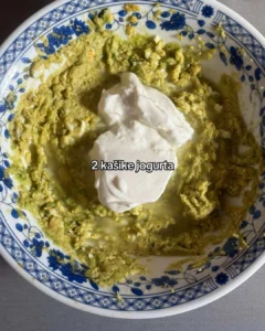 avokado i jogurt