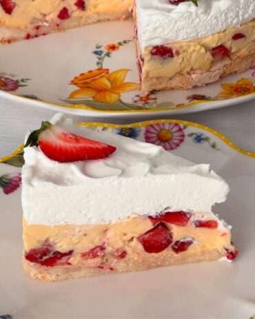 Torta sa jagodama brzi recept