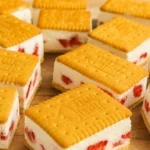 Osvježavajući Brzi desert s jagodama i keksom