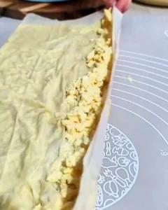 Uvijanje pite sa sirom